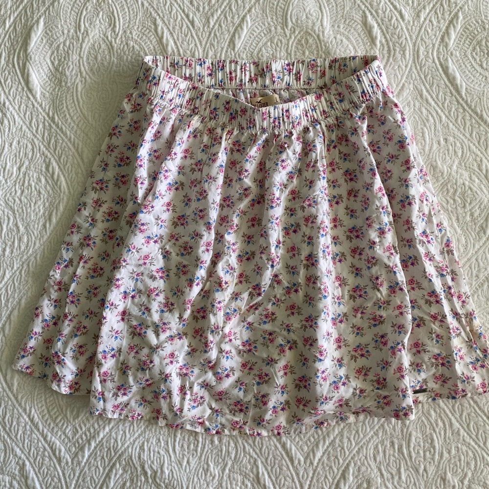 Hollister Pink and Blue Floral Skater Skirt